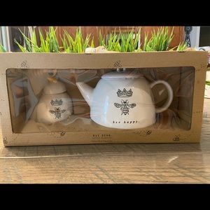 Rae Dunn Bee Happy Tea Pot And Honey Set
